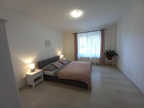 Hradec Kralove Apartamento | Spí v Kuklenách 1
