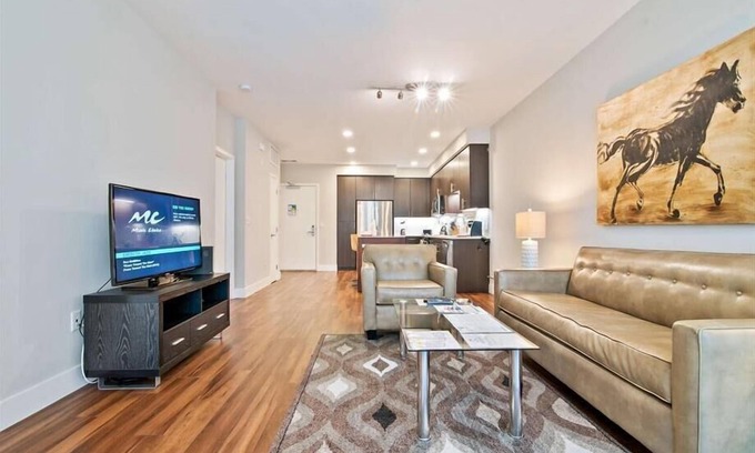 Shoreline West Apartamento | Spacious 1BR | Free WiFi | Laundry | Near Castro Street