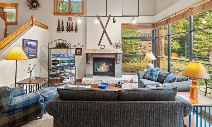 Keystone Casa | Spacious 2-bedroom 2.5 Bath Townhome Walking Distance to World Class Skiing!