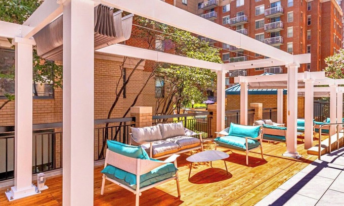 Ballston Apartamento | Spacious 2BR Condo at Ballston