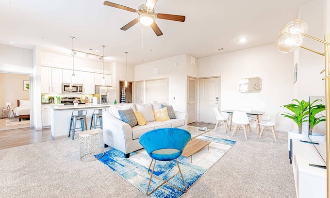 Montopolis Apartamento | Spacious 2BR King Beds Suite, 8 Min to Downtown