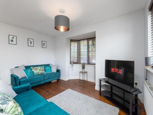 Ashford Casa | Spacious 3 Bed House For 5- City Central - Free Parking