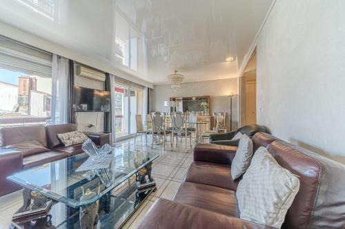 Perralliere Apartamento | Spacious 3-bedroom apartment with balcony Gratte Ciel Villeurbanne