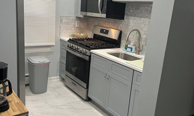 Weehawken Apartamento | Spacious 3-bedroom apartment with WiFi, AC in lovely Weehawken