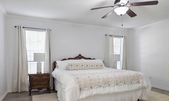 Norman Casa | Spacious 3+ bedroom home in a quiet cul-de-sac near I35 in Norman