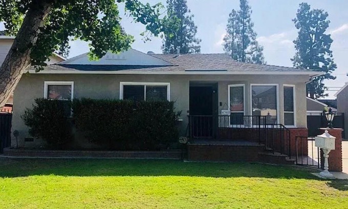 Harbor Casa | Spacious 3-bedroom House Central to all of SoCal