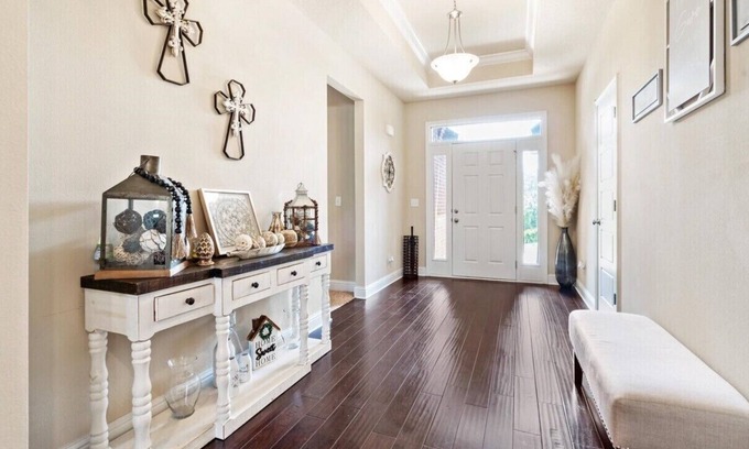 Saraland Casa | Spacious 4 bedroom 3 Full Bath, including a private office. Free WIFI Included.