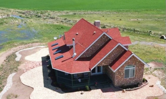 Alamosa Casa | Spacious 4-bedroom estate. Where luxury and convenience meets in Alamosa, Co.