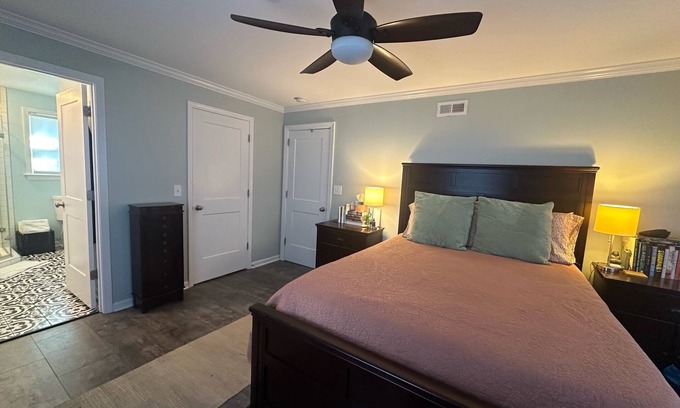 Forest Acres Casa | Spacious 4-bedroom house in beautiful Columbia with WiFi, AC