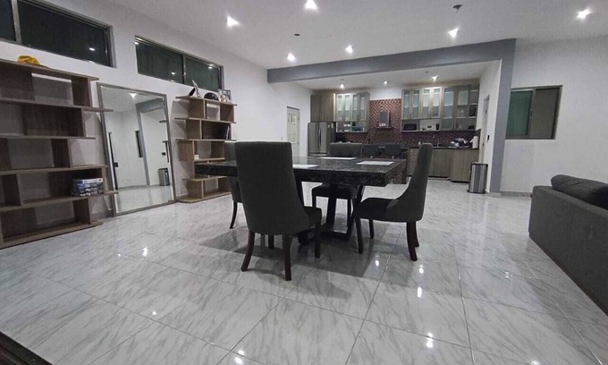 Alfredo V. Bonfil Casa | Spacious 4-bedroom house with 2 pools, AC in enchanting Cancún