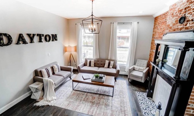 South Park Casa | Spacious 4BR/3.5BA Home Near UD, Oregon &DT Dayton