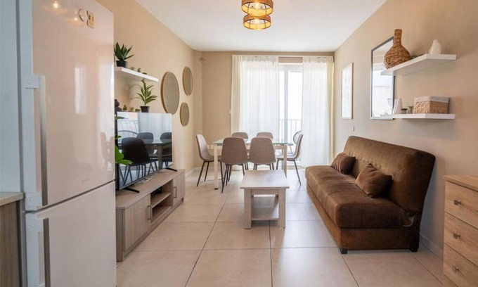 Pieta Apartamento | Spacious 4BR/4BATH w/AC, Balcony, WIFI & Terrace!