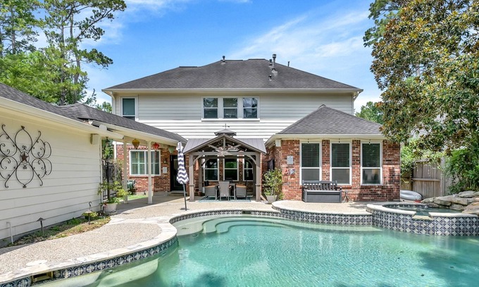 Alden Bridge Casa | Spacious 5-Bed Home with Private Pool, Hot Tub, Game Room & Outdoor Oasis in a Prime Location!