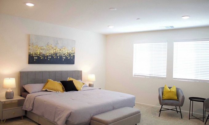 Moreno Valley Casa | Spacious 5-Bedroom Home with Private Yard in Prime Moreno Valley Location #41535
