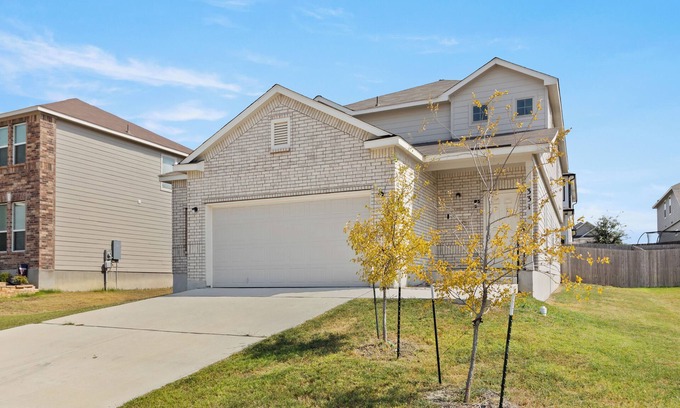 Cibolo Casa | Spacious 5BD Cibolo Home – Near Randolph AFB Perfect for Travel Nurses