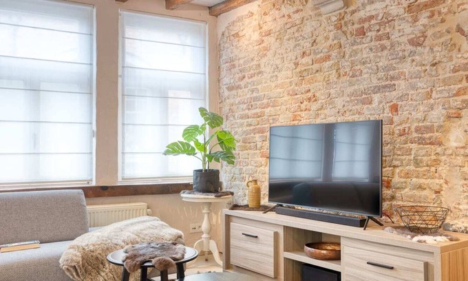Historical Center Bruges Casa | Spacious 6-Person Stay in Charming Bruges