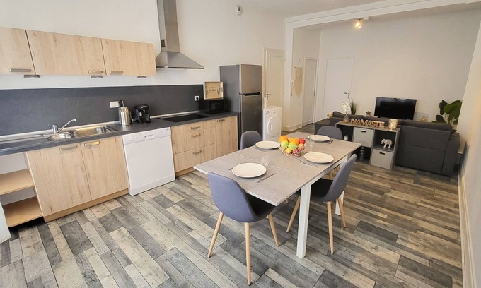 Epinal Apartamento | Spacious accommodation - Facing the train station and city center