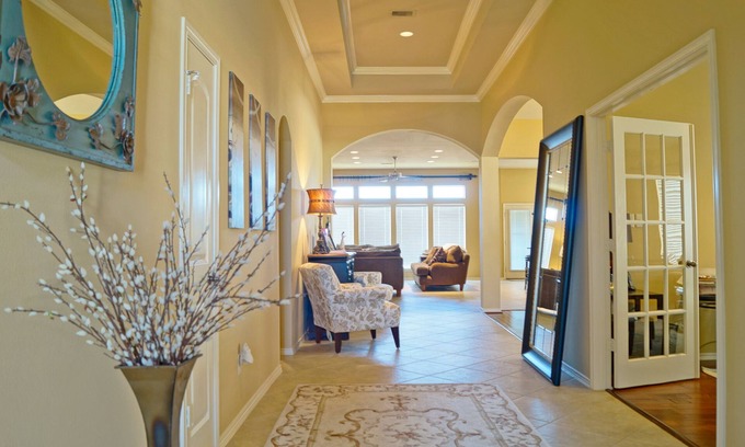 Conroe Casa | Amplia y cómoda casa 4BR!