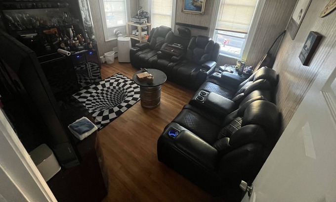 Malden Cama Y Desayuno | Spacious and comfy bedroom 20 minutes from downtown