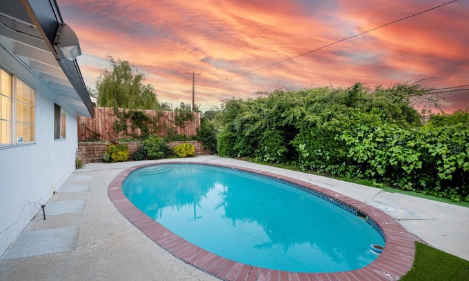 Topanga Casa | Spacious and Cozy Home with Pool in Woodland Hills