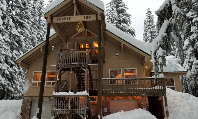 Snoqualmie Pass Apartamento | Snoqualmie Pass Inn - Amplia suite de 1 habitación
