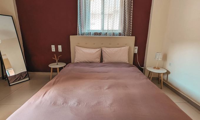 Heraklion Apartamento | Spacious Apartmenτ: Courtyard, Smart TV, Internet