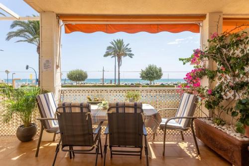 Coveta Fuma Apartamento | Spacious apartment in El Campello, 120 m², shared pool