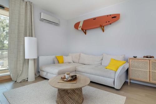 Nowy Port Apartamento | Spacious Apartment in Gdańsk with Sauna, Gym, Parking and Desk by Renters Prestige