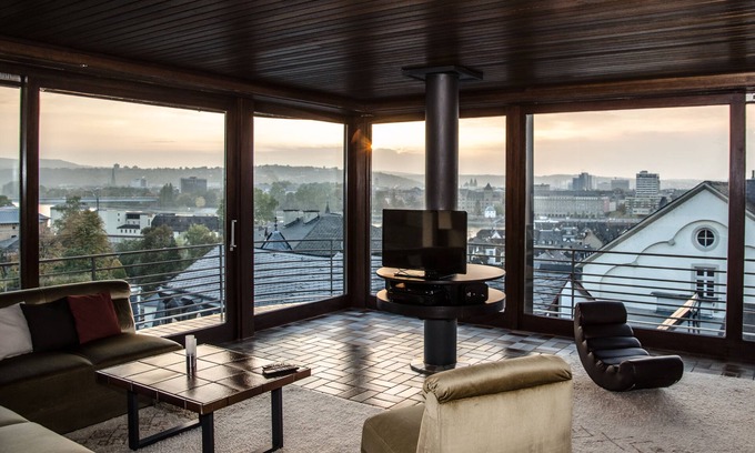 Ehrenbreitstein Apartamento | Amplio apartamento con una vista panorámica del Rin, Deutsches Eck y la fortaleza.