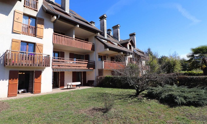 Annecy-le-Vieux Apartamento | Amplio y tranquilo apartamento con jardín privado y aparcamiento - Annecy
