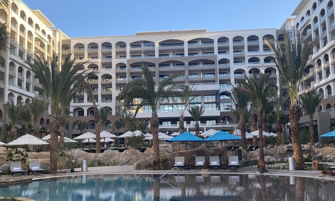 Cabo Bello Complejo | Spacious beachfront resort suites in Los Cabos, Mexico - all inclusive available