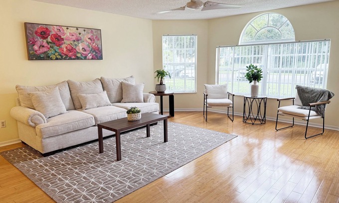 Royal Palm Bay Condominio | Spacious Boho Retreat 15 Minutes From Disney, Near Highways, Airport, Shopping