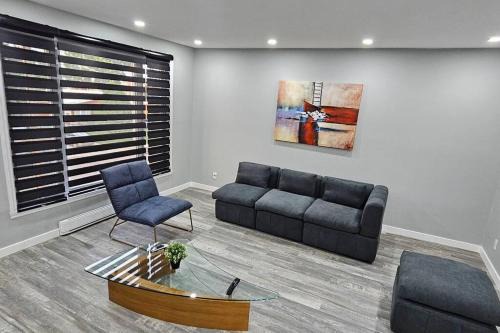 Longueuil Apartamento | Spacious bright Apt,Parking and self check-in