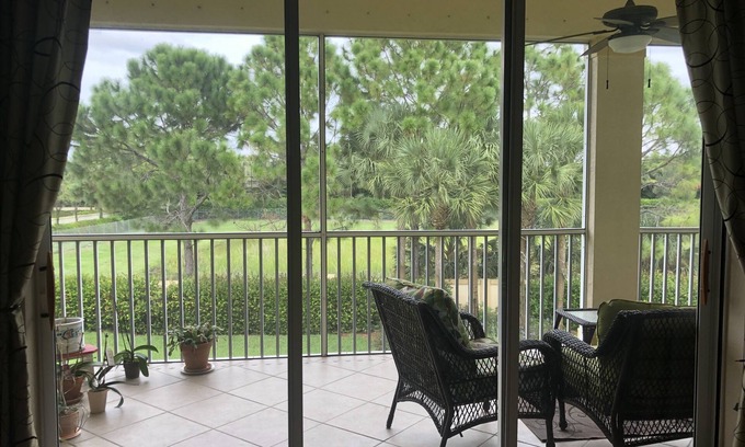 Biggar Condominio | Spacious Condo is Sunny South Fort Myers, Florida