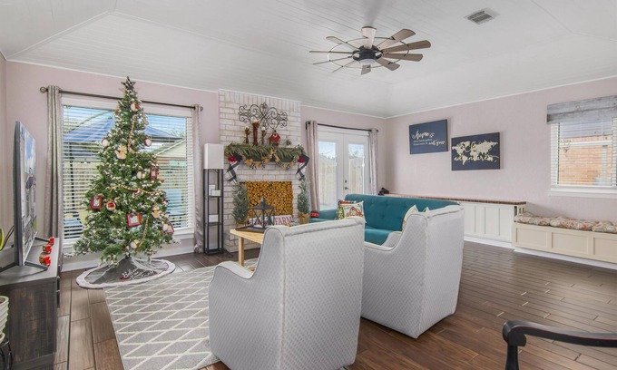Pearland Casa | Spacious & cozy house near downtown Houston