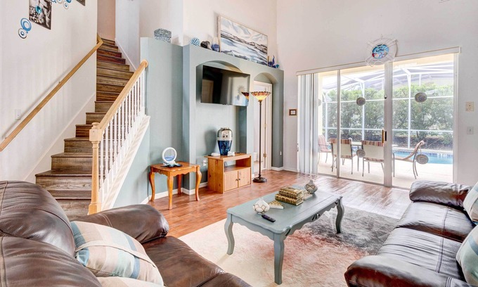 Westbury Casa | Spacious Davenport House Rental w/ Lanai & Pool!