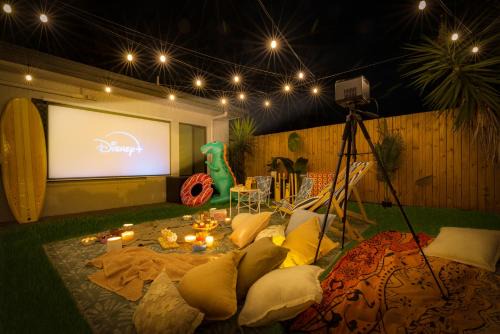 Trinity Park Casa | Spacious Family Fun with SUV Hire, Games, Full Kitchen