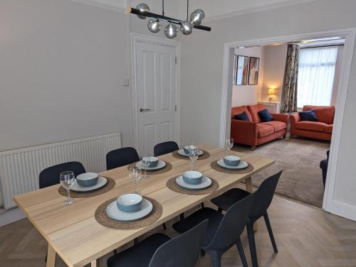Porthcawl Casa | Spacious Family Holiday Home