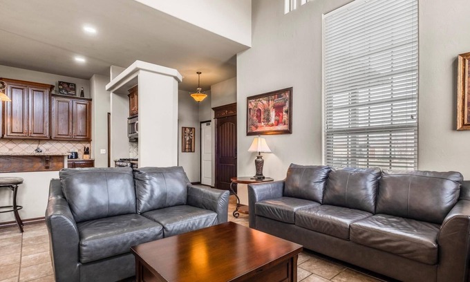 Wheatland Casa | Espaciosa casa familiar cerca del aeropuerto y del centro de OKC