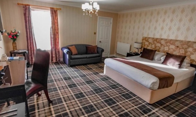 Ipswich Hotel | Spacious Family Room w/ Pool Access, Steam Room & Historic Ambiance