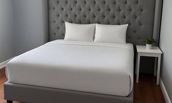 Manchester Casa | Spacious Family Stay Close to Mall, Hospitals & Manchester Airport