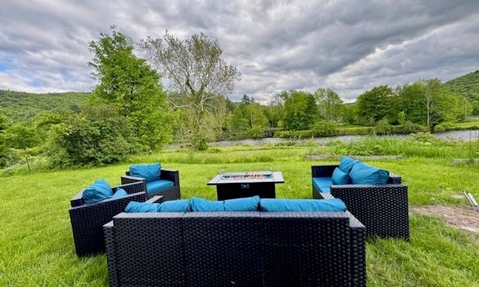 Charlemont Casa | Spacious getaway with private river access minutes from ski area