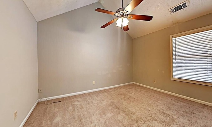 Gresham Park Casa | Spacious Gresham Park Home offering 2 Bedrooms, 2 Full Bathrooms!