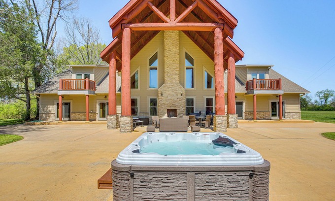 Celina Casa | Spacious Group Getaway Near Cumberland River!