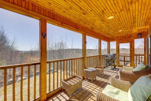 Harrison Casa | Spacious Harrison Cabin about 1 Mi to Long Lake!