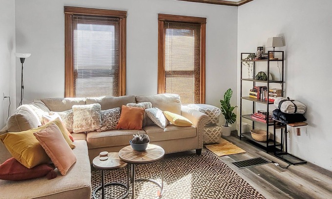 Bay City Apartamento | Spacious & Historic Victorian Retreat