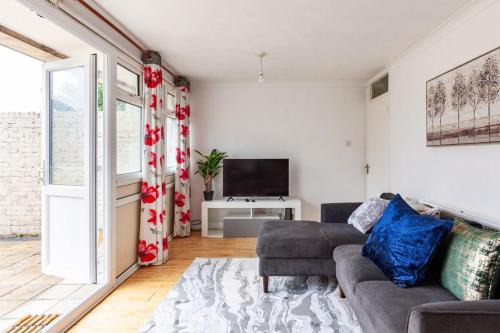 Waltham Cross Apartamento | Spacious Home by Lee Valley Rafting Waltham Cross