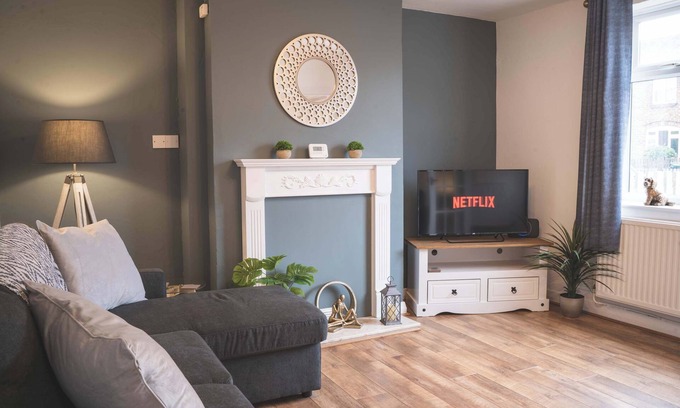 Chester Casa | Spacious Home, Ideal For Families, FREE Parking!