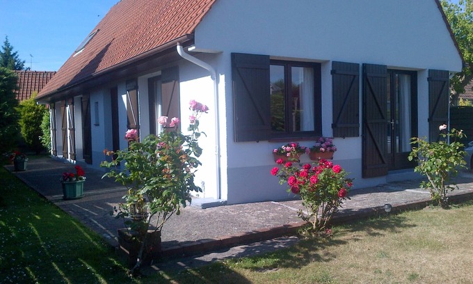 Cucq Chalet De Esquí | REDUCCIONES SEPT / OCT Amplia casa, zona tranquila, cerca de largas playas de arena.