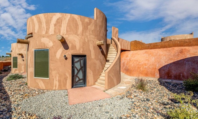 Virgin Alquiler De RV | Spacious King Cliff Dwelling Near Zion – 10 Min